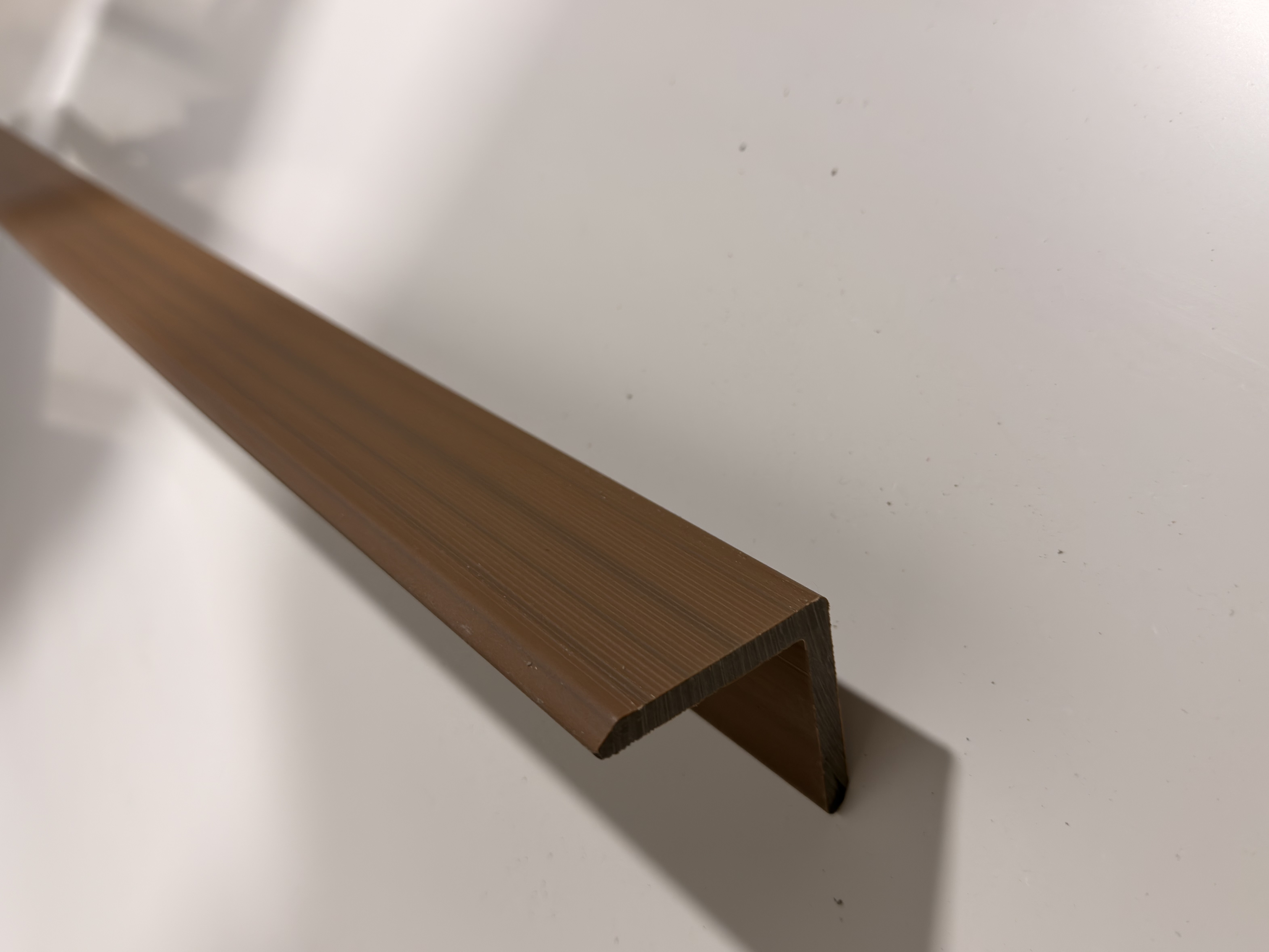 Co-extrusion Corner | Teak